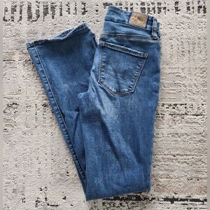 American Eagle Curvy High Rise Skinny Kick